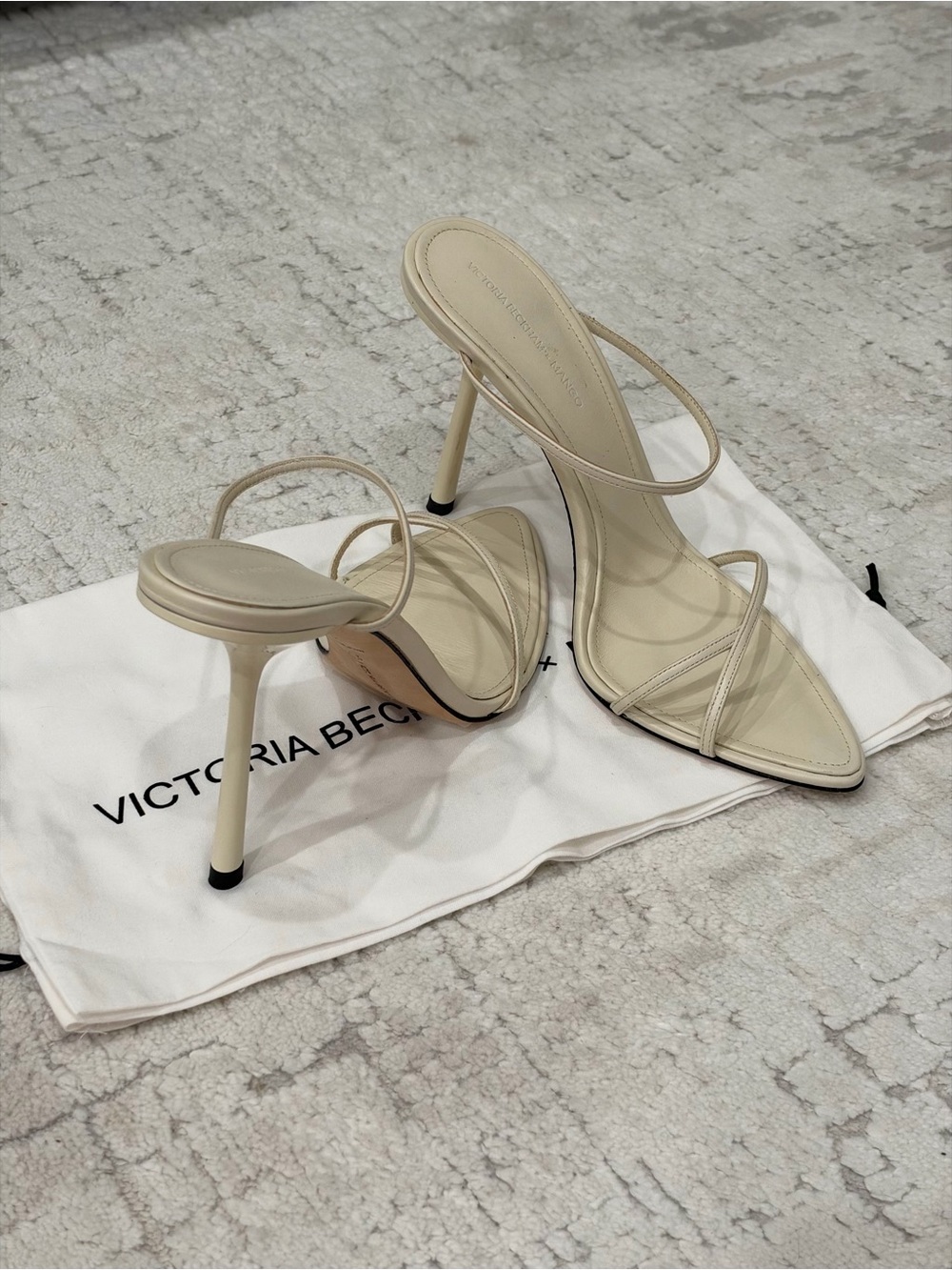 Mango&Victoria Beckham heels size us 8,5; eu 40